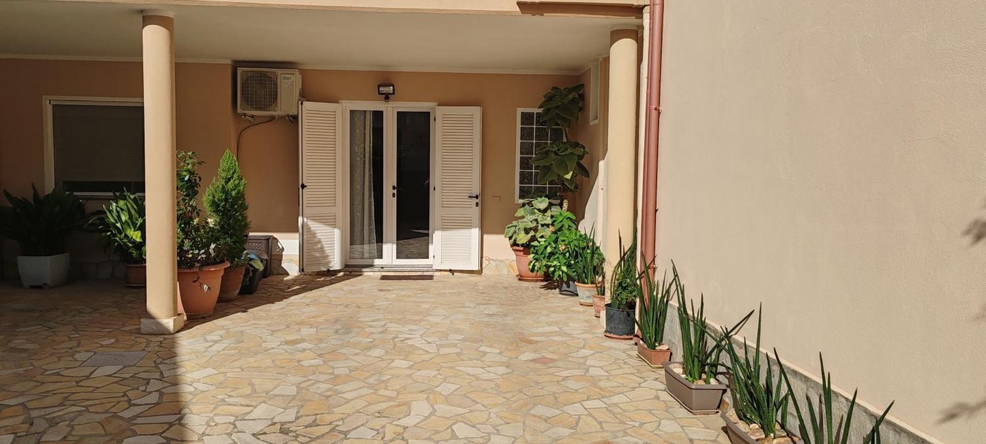 Casa Gio Apartment Assemini Ngoại thất bức ảnh